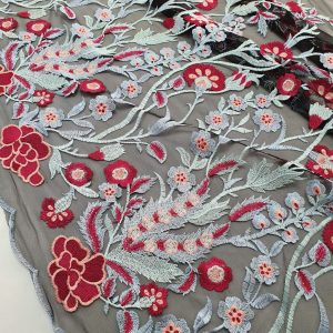 Grey Lace - imagine 4