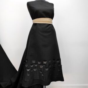 Stofa Velur Negru Cu Flori Aplicate Piele - imagine 1