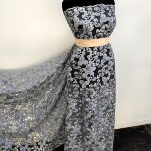 Dantela Brodata Pe Tull Violeta / Argintiu - imagine 4