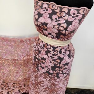 Dantela Brodata Pe Tull Violeta / Roz Pudra - imagine 4